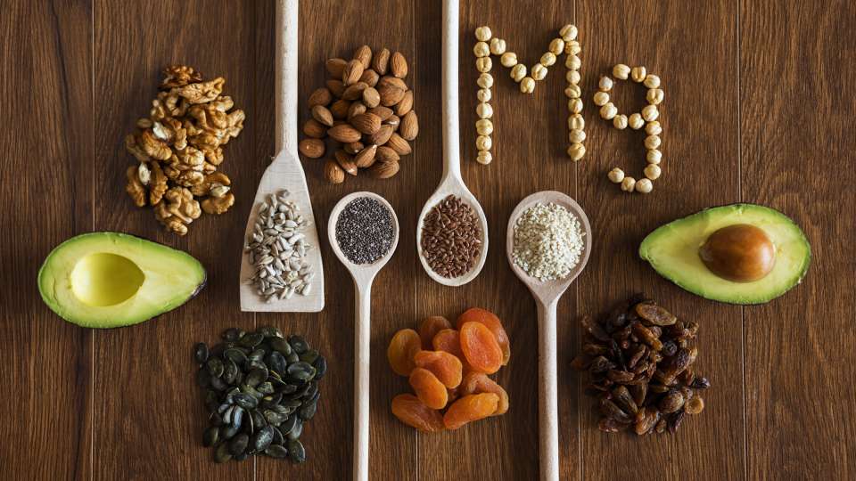 Different foods that contain magnesium.