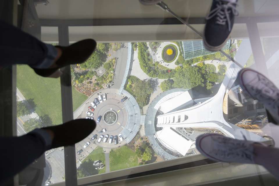 Space-Needle-glass-floor-fear-of-heights